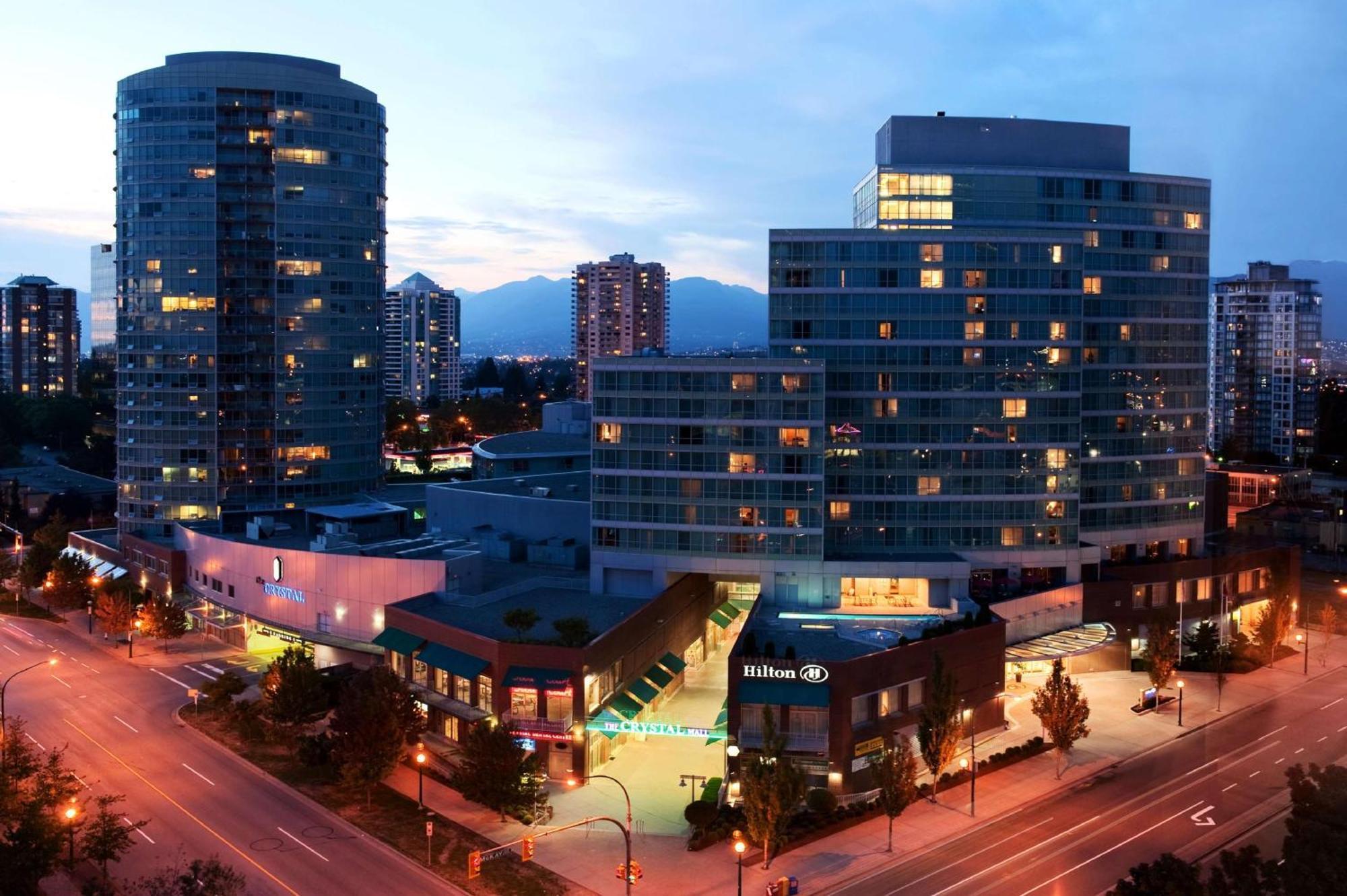 Hilton Vancouver Metrotown Burnaby Exterior photo